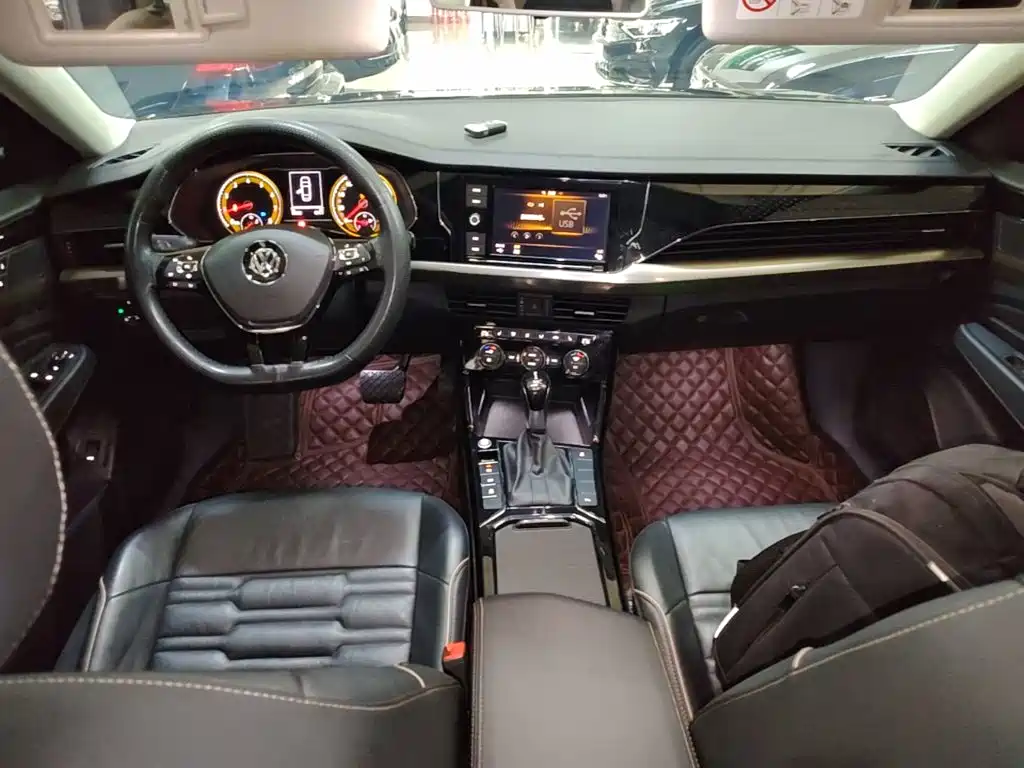 Volkswagen Passat — фото 9