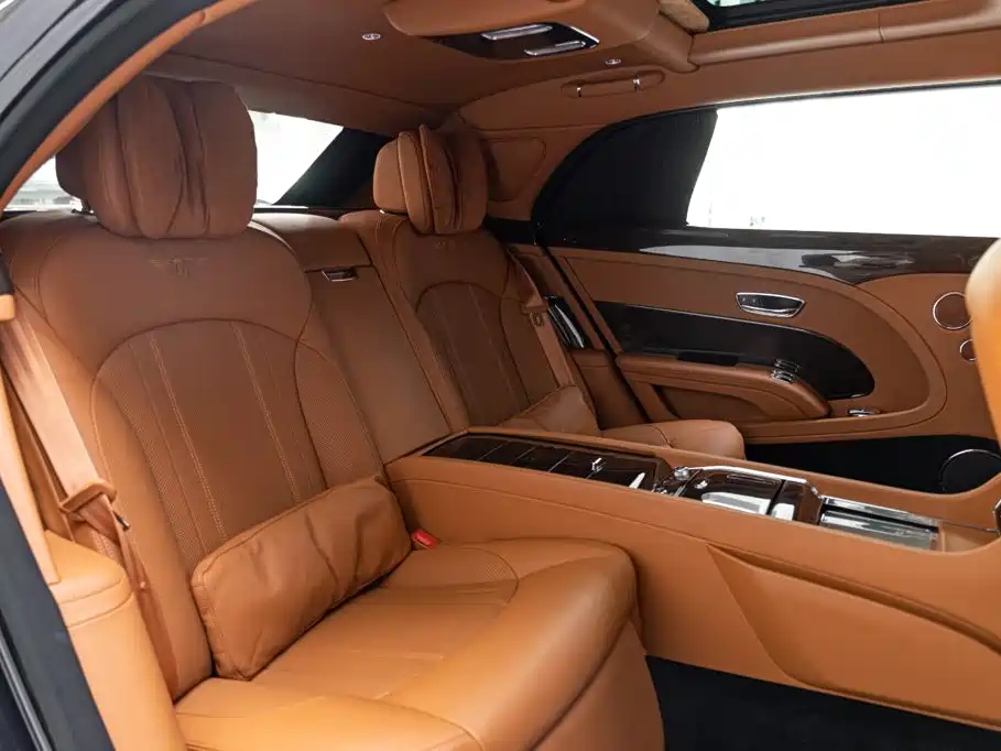 Bentley Mulsanne — фото 13
