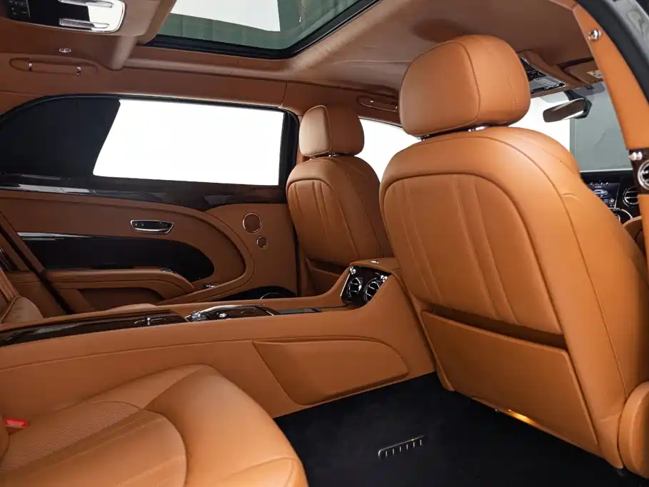 Bentley Mulsanne — фото 14