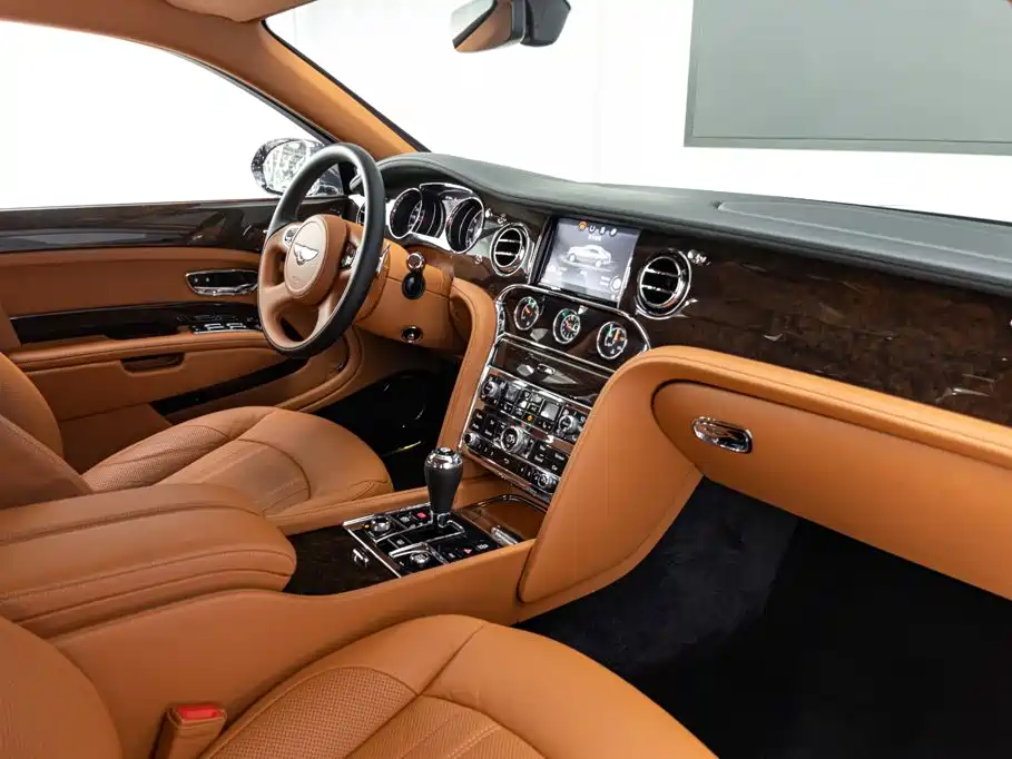 Bentley Mulsanne — фото 17