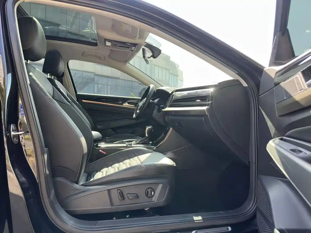 Volkswagen Passat — фото 9