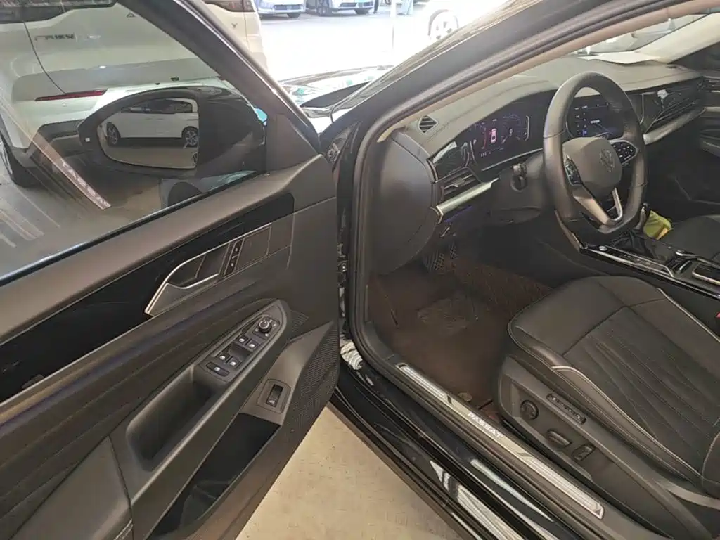 Volkswagen Passat — фото 15