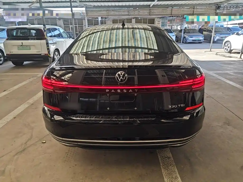 Volkswagen Passat — фото 5
