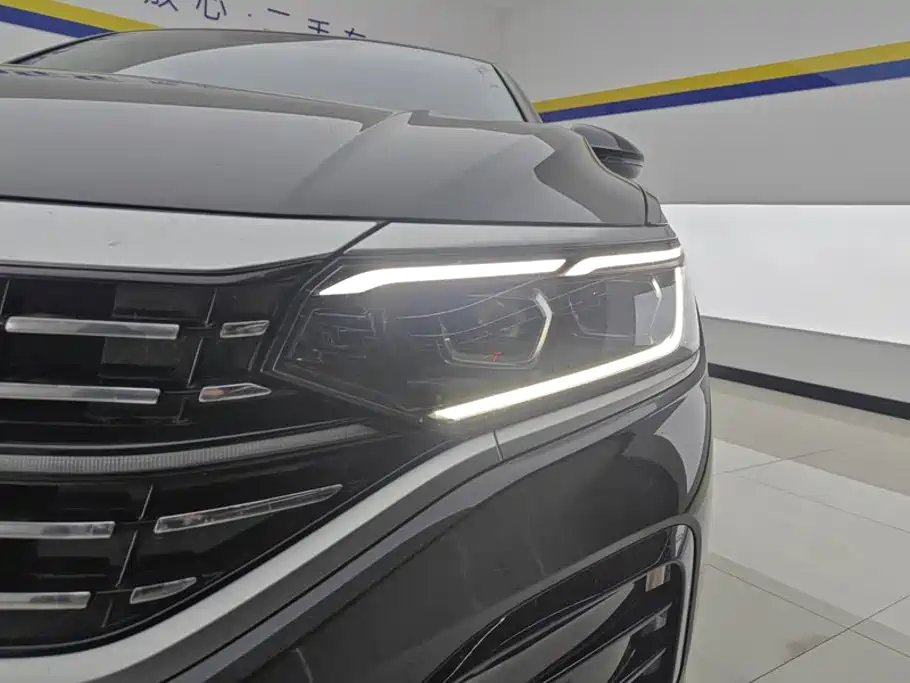 Volkswagen Passat — фото 5