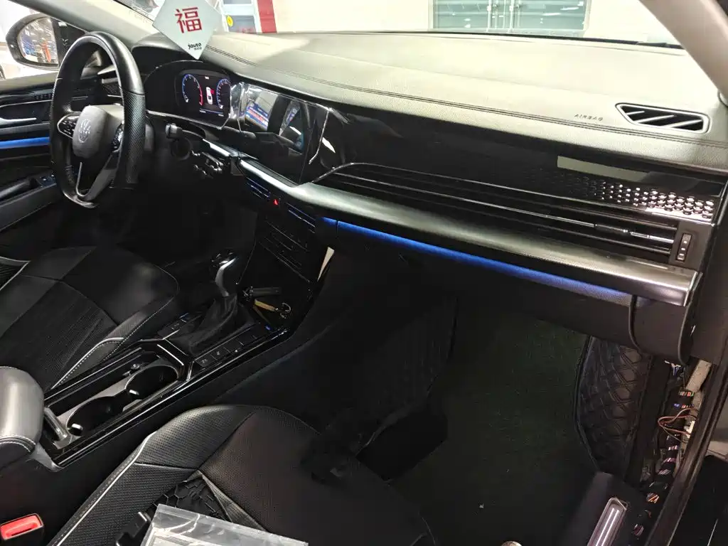 Volkswagen Passat — фото 11
