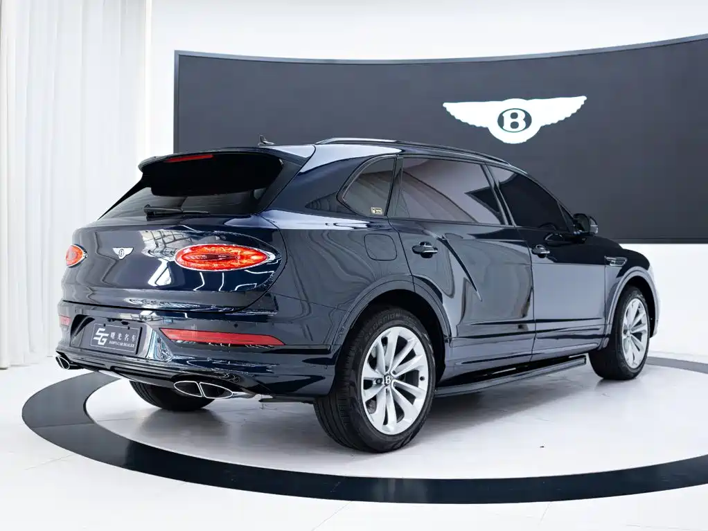 Bentley Bentayga — фото 4