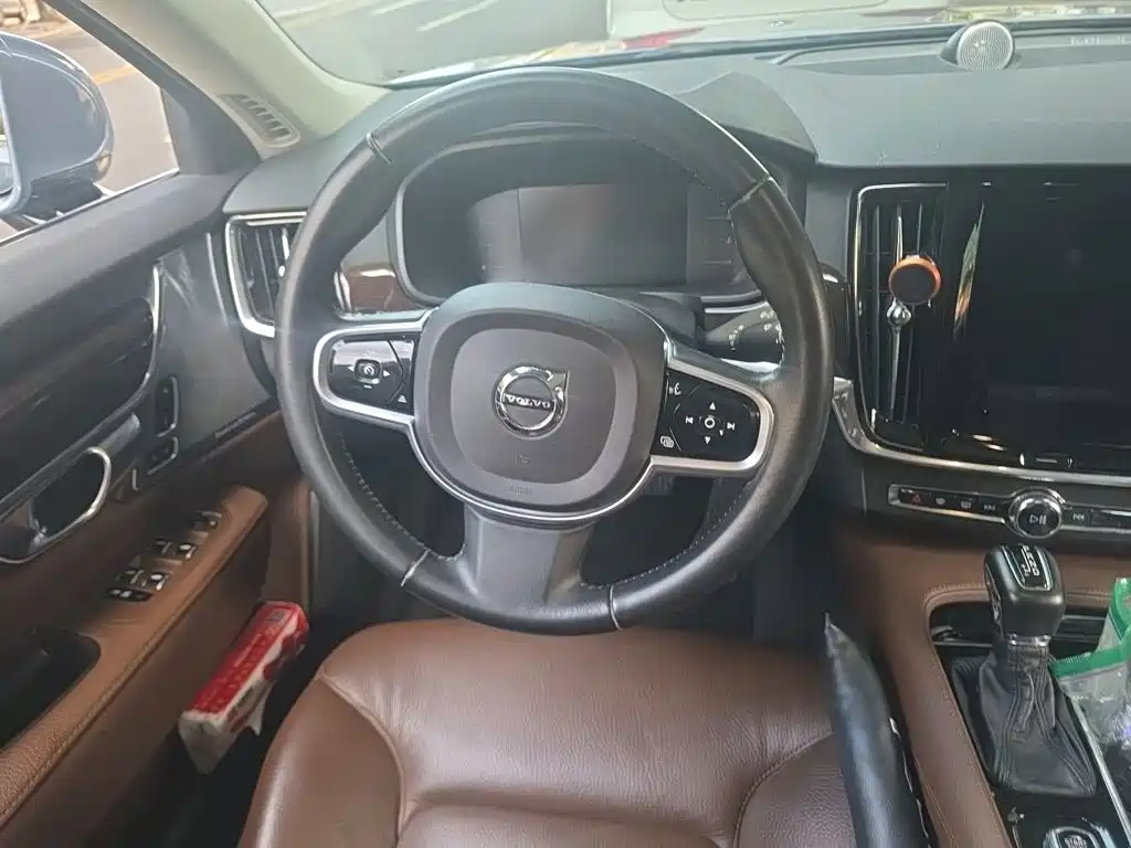 Volvo S90 — фото 2