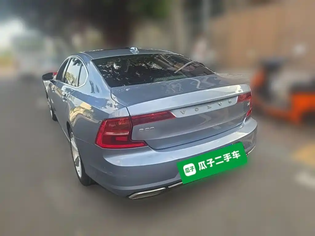 Volvo S90 — фото 24