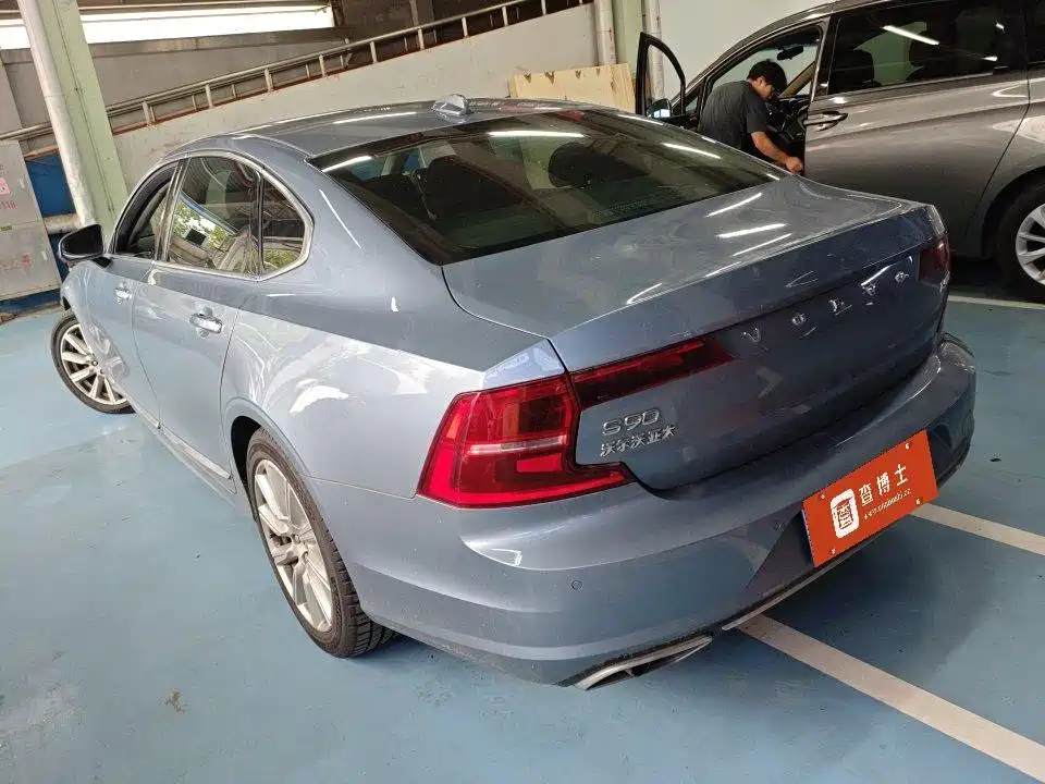 Volvo S90 — фото 2