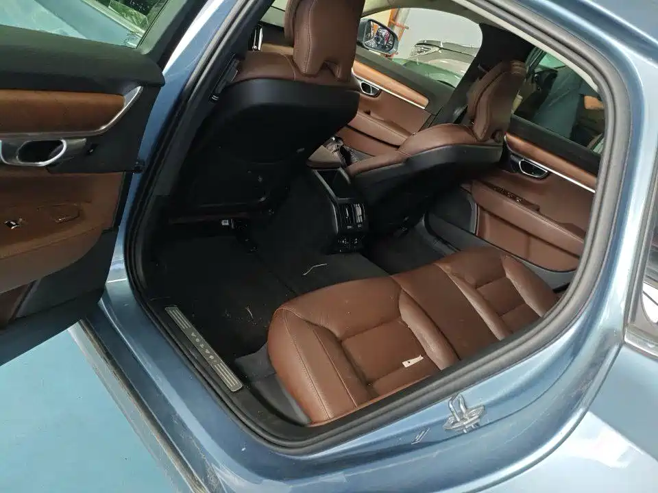 Volvo S90 — фото 3