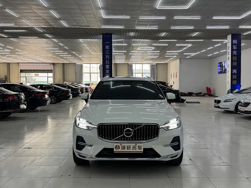 Volvo XC60 — фото 2