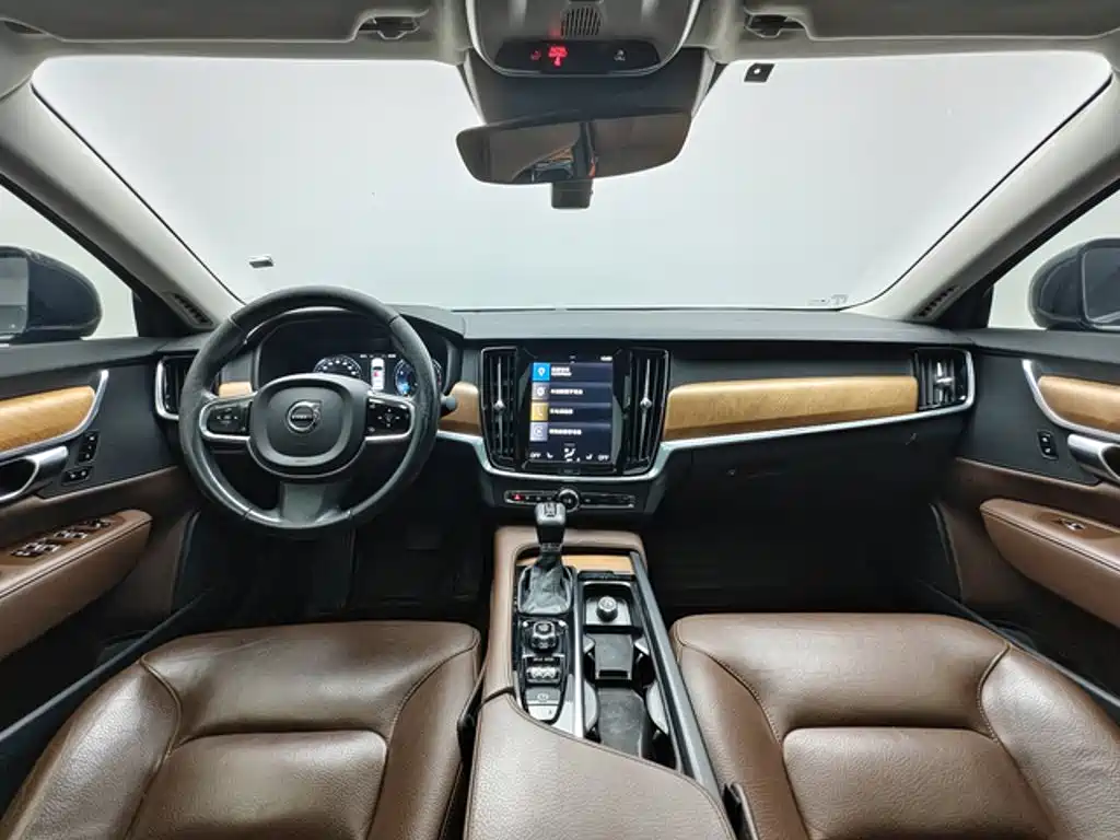 Volvo S90 — фото 4