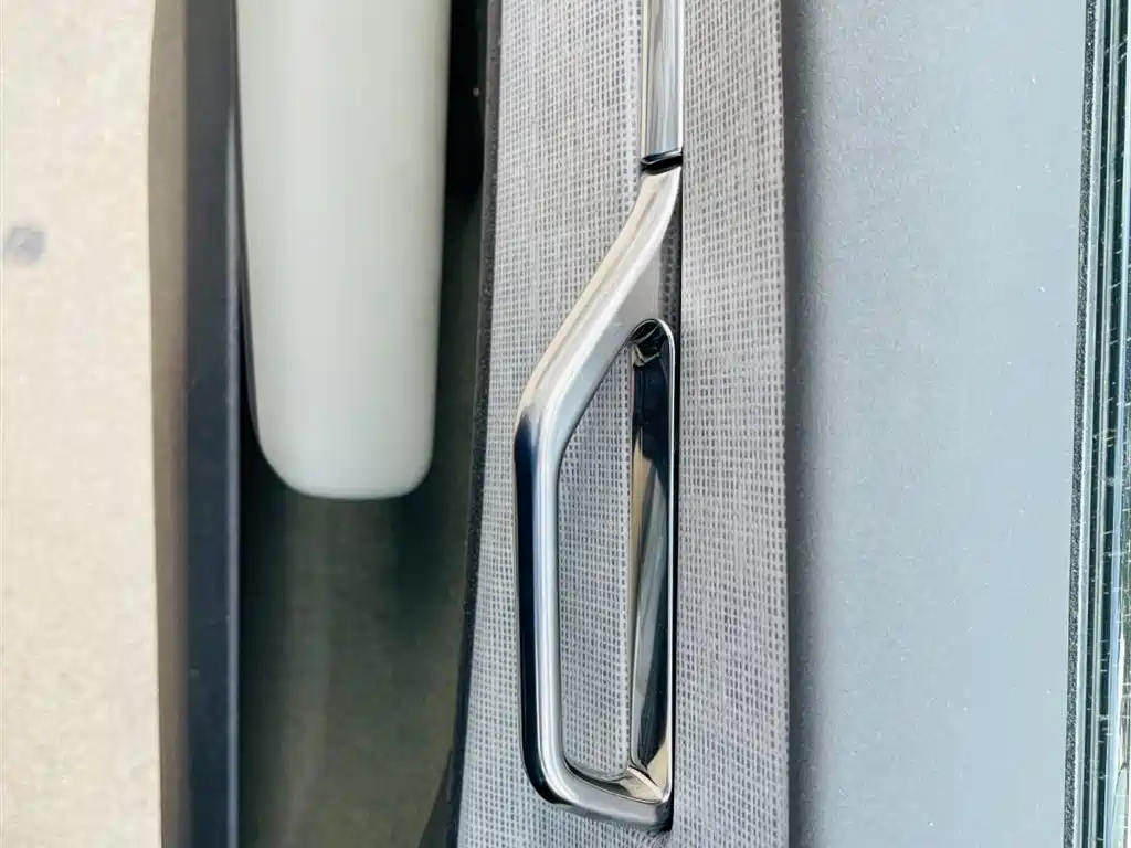 Volvo EX30 — фото 11