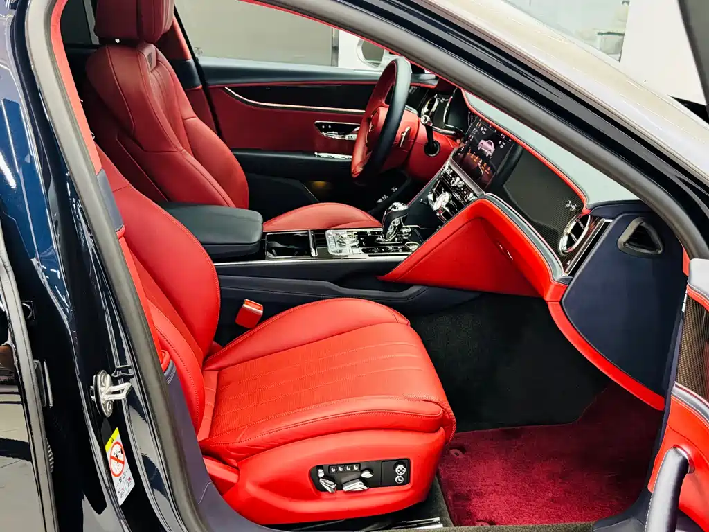 Bentley Flying Spur — фото 6