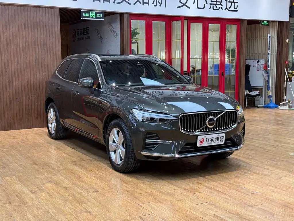 Volvo XC60 — фото 3