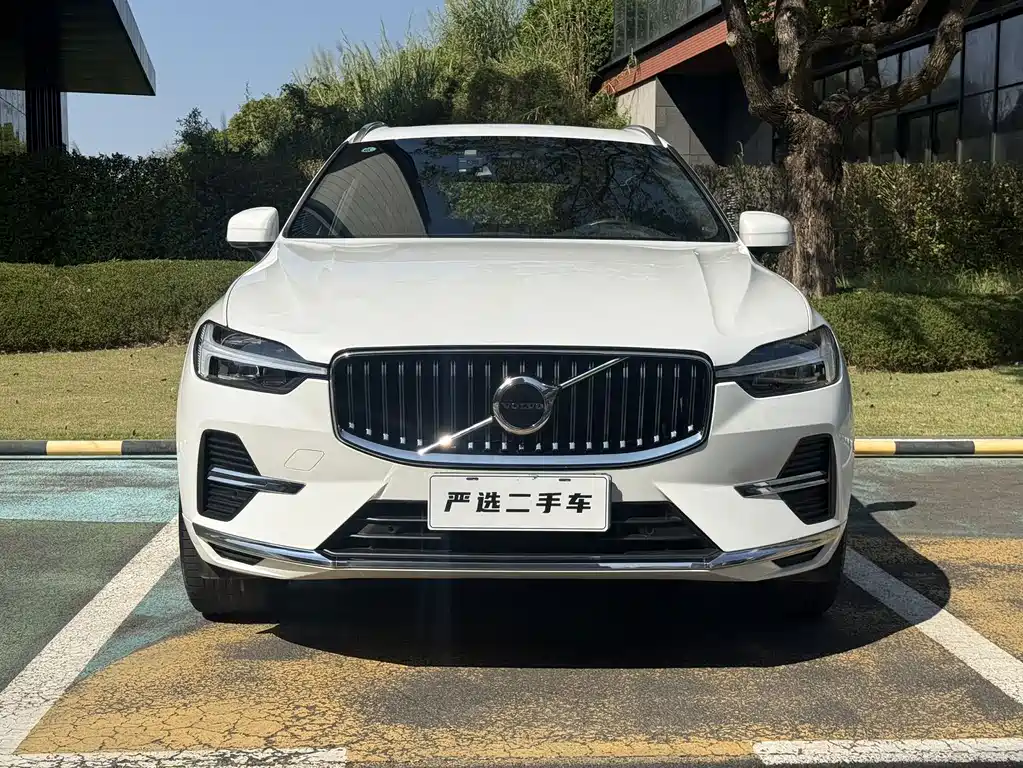 Volvo XC60 — фото 2
