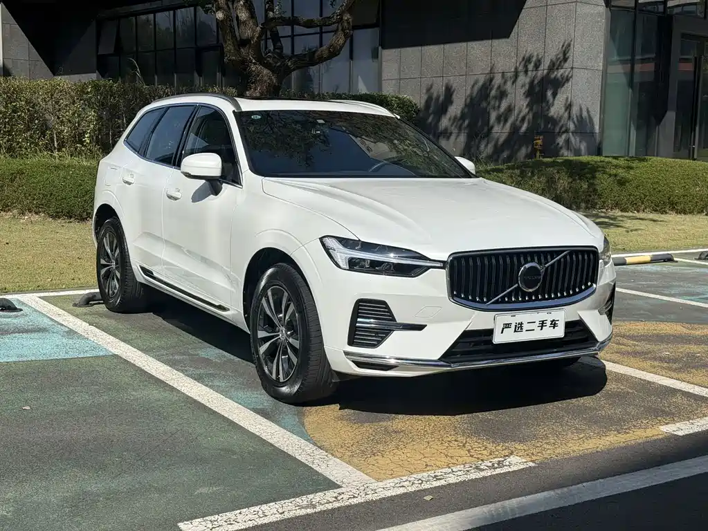 Volvo XC60 — фото 3