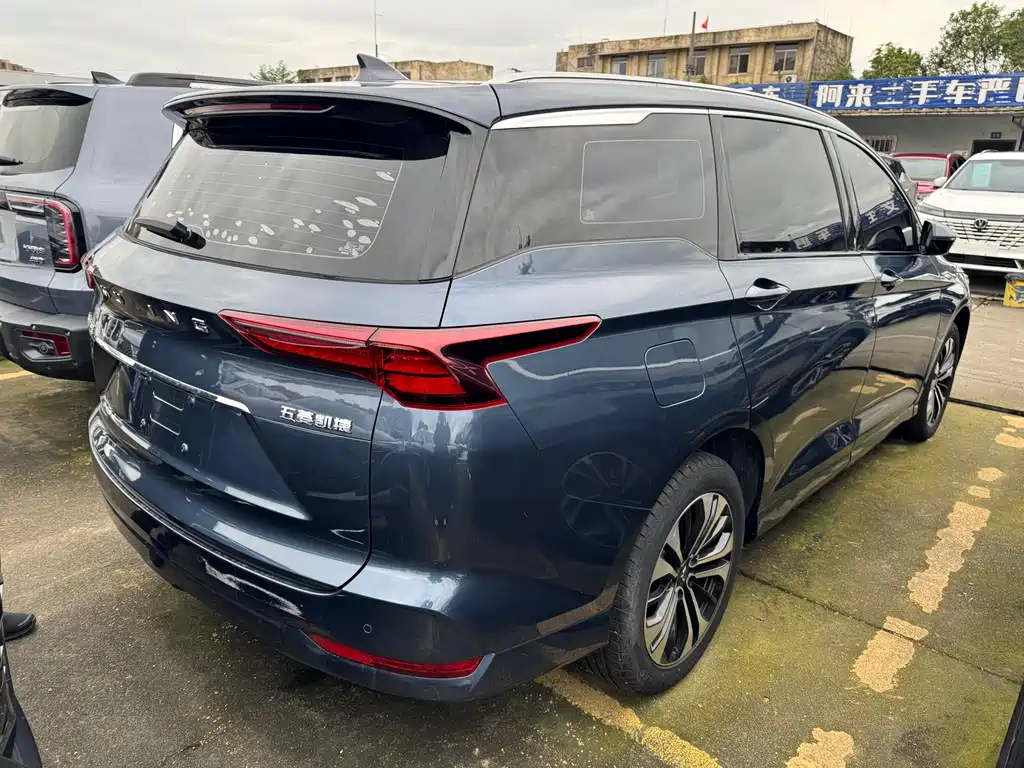 Wuling Victory — фото 16
