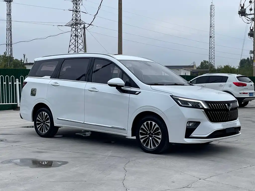 Wuling Jiachen — фото 3