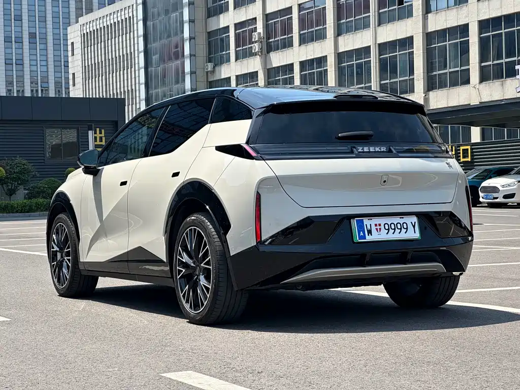Zeekr X — фото 5
