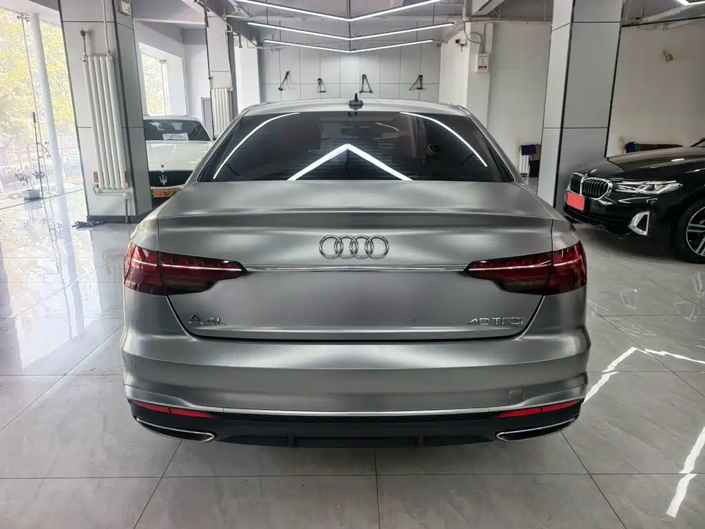 Audi A4L — фото 5
