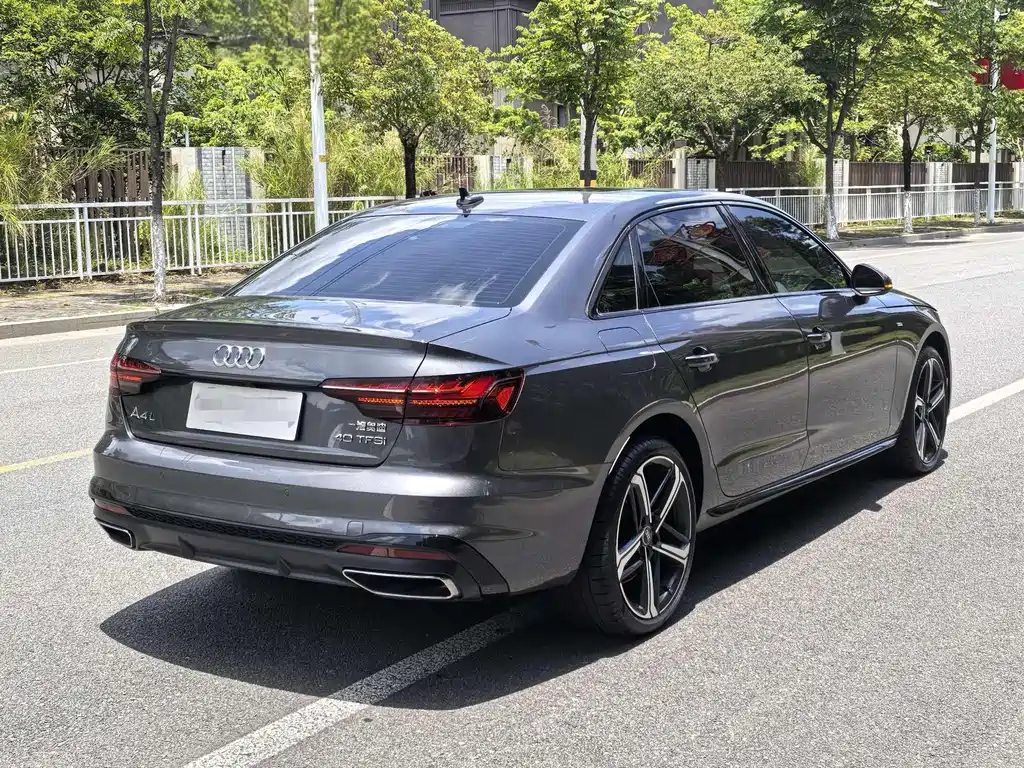 Audi A4L — фото 3