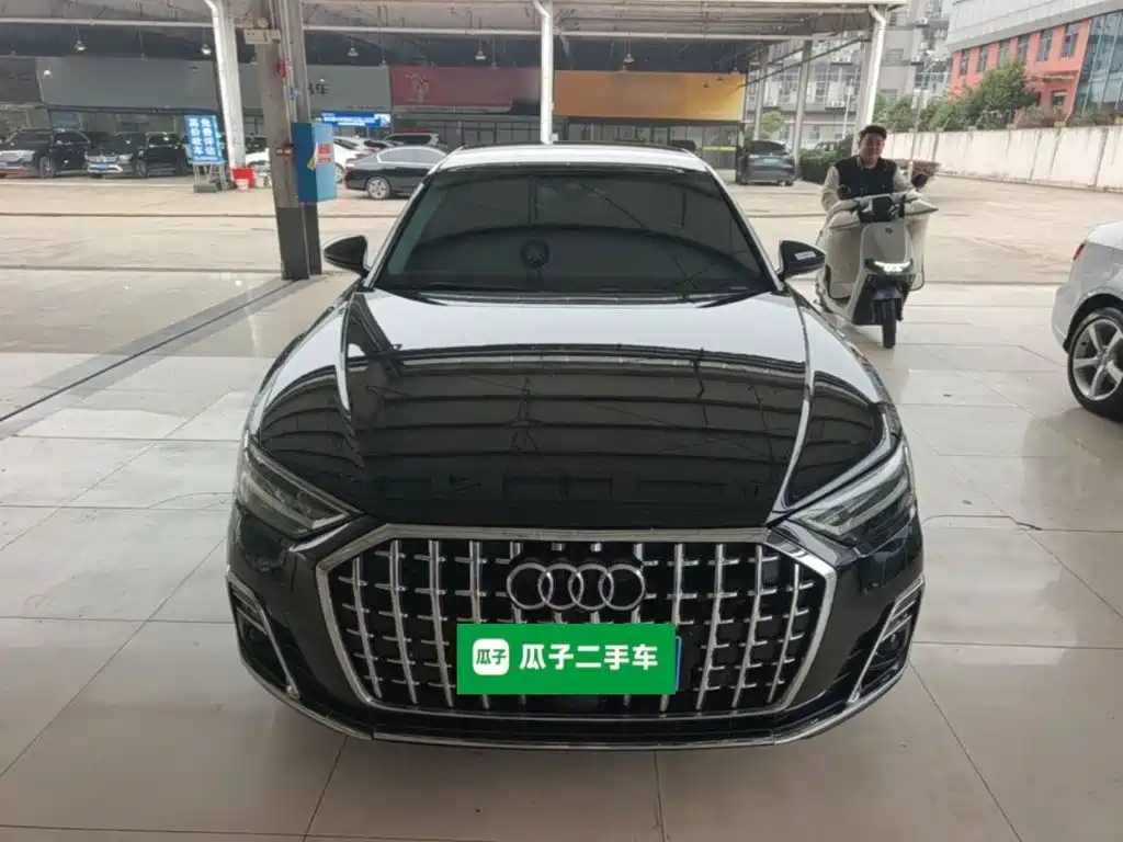 Audi A8 — фото 2