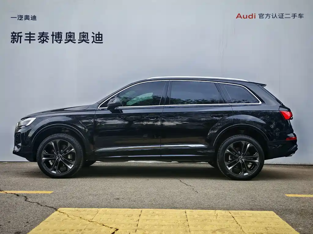 Audi Q7 — фото 3