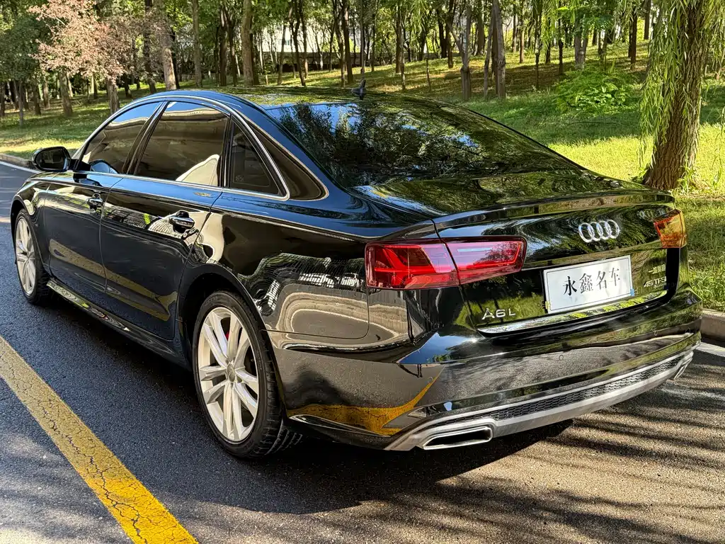 Audi A6L — фото 9