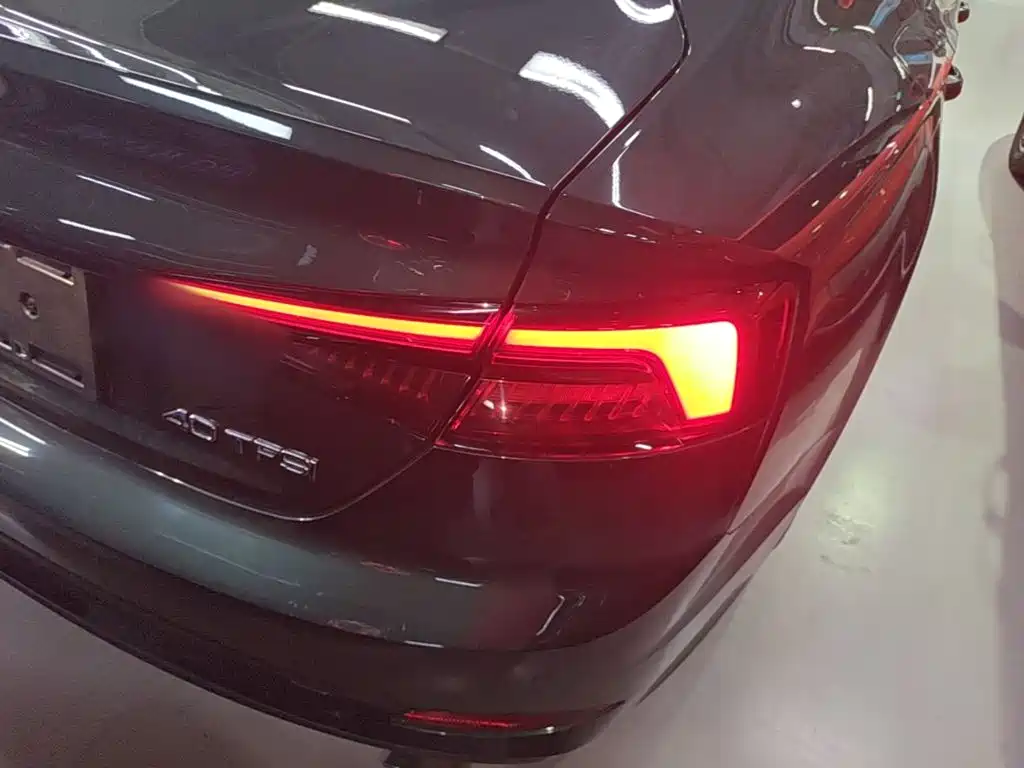 Audi A5 (Import) — фото 7