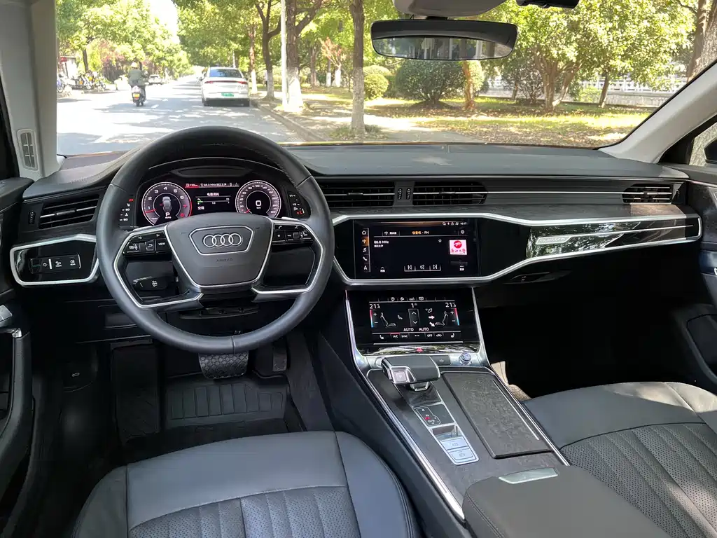 Audi A6 (Import) — фото 11