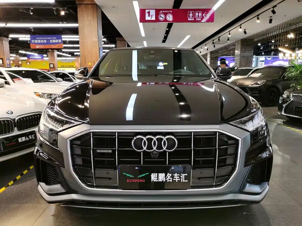 Audi Q8 — фото 2