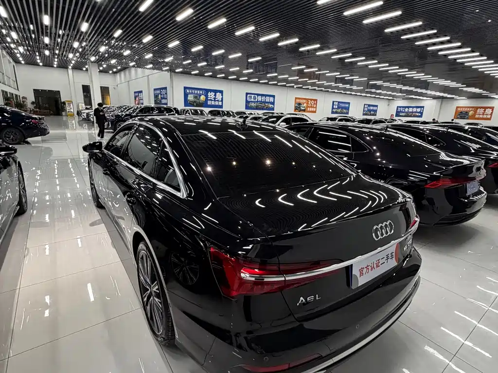 Audi A6L — фото 8