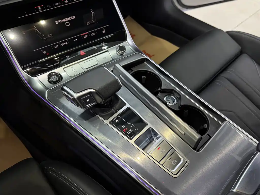Audi A7 — фото 5