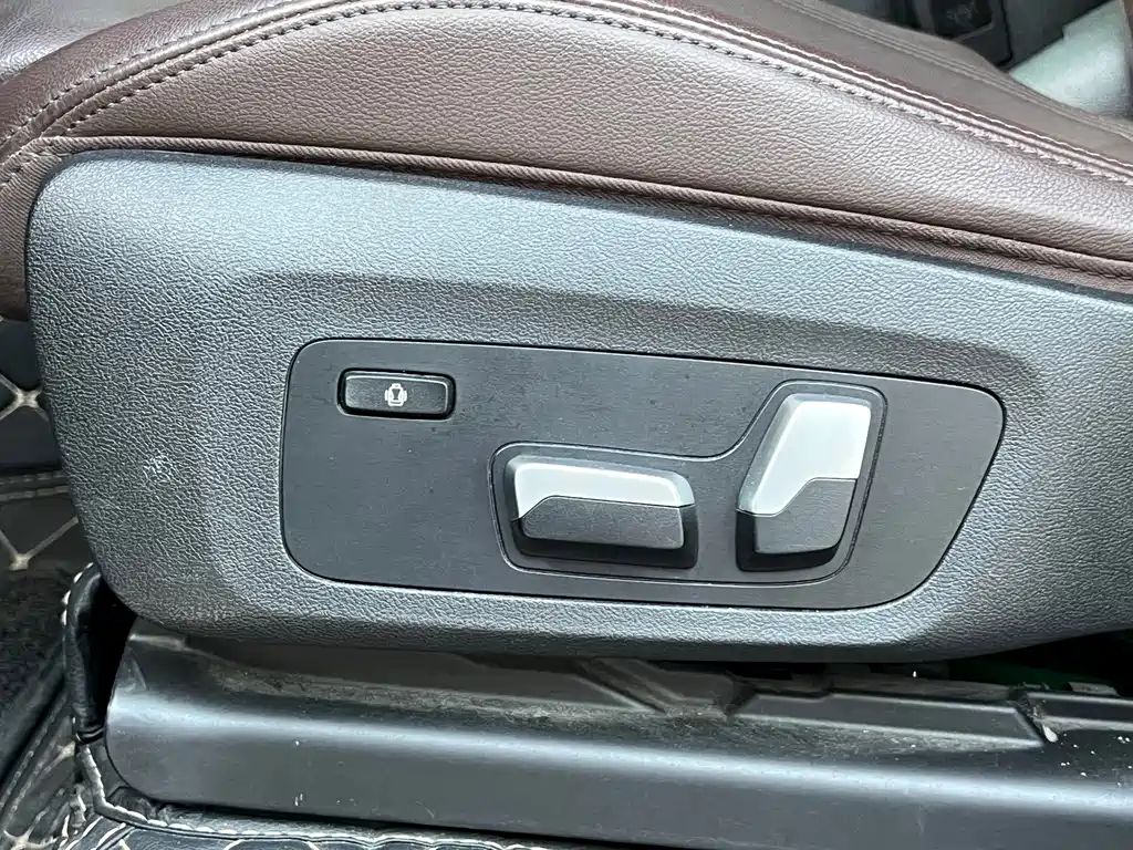 BMW X4 — фото 23