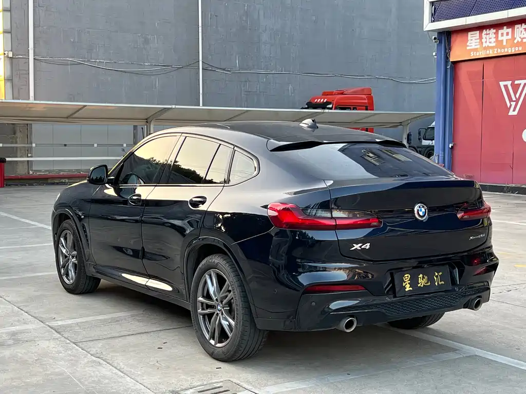 BMW X4 — фото 7