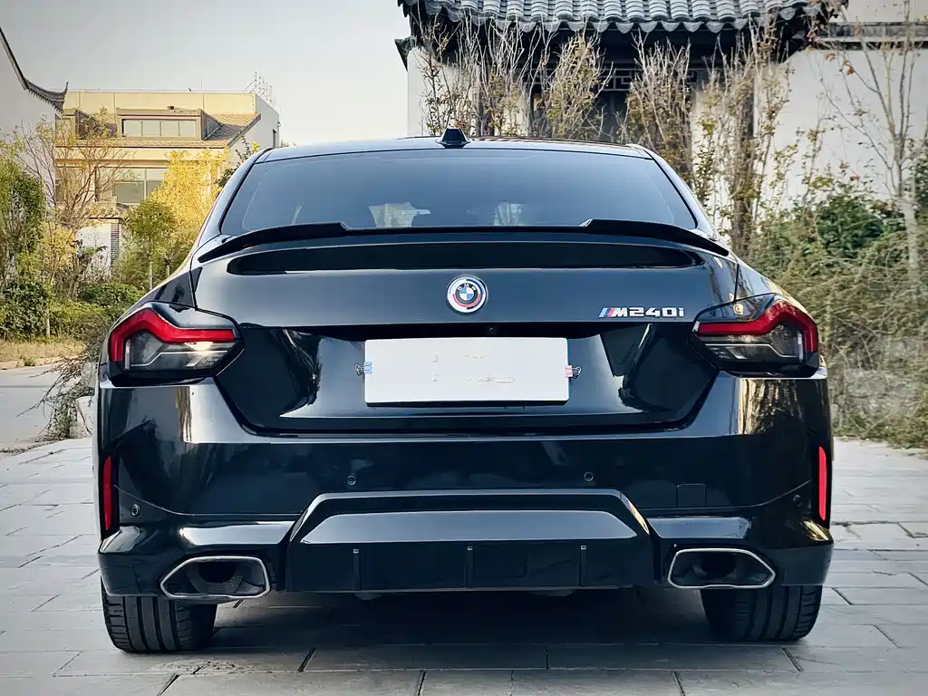 BMW M240i — фото 5