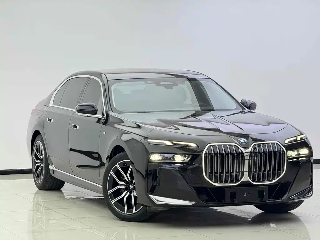 BMW 7 Series — фото 2