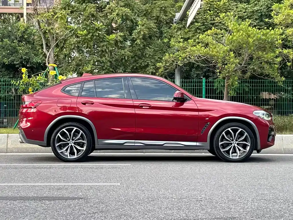 BMW X4 — фото 4