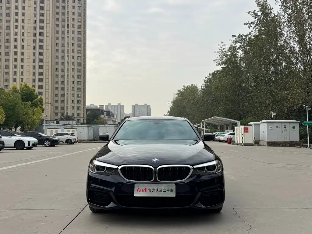 BMW 5 Series — фото 2