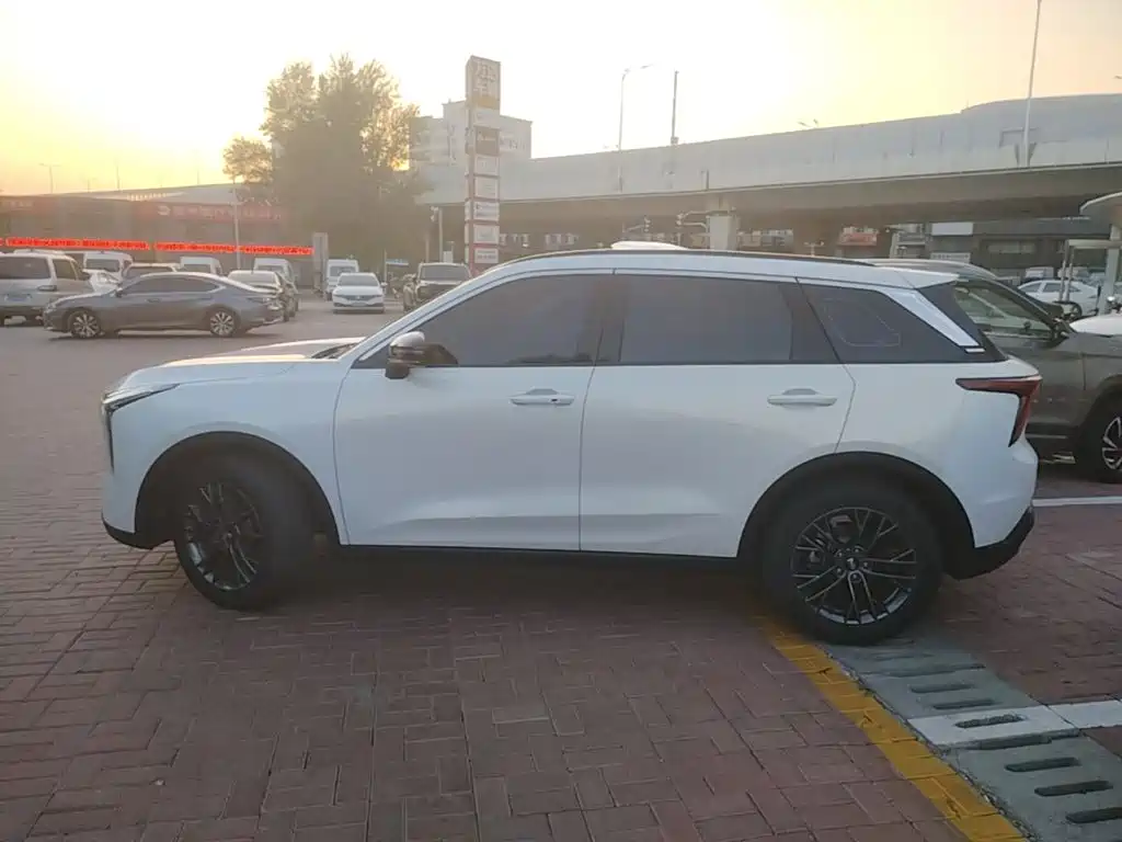 Bestune T55 — фото 25