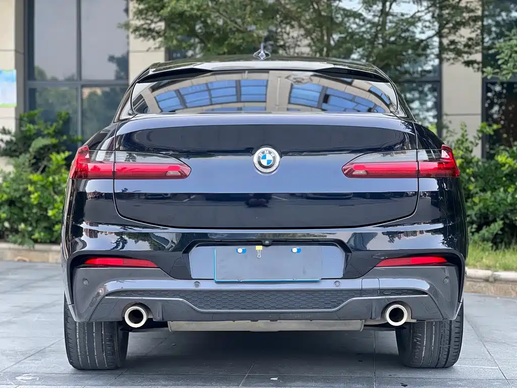 BMW X4 — фото 9