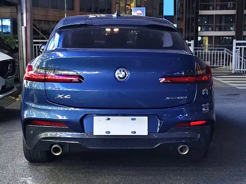 BMW X4 — фото 9