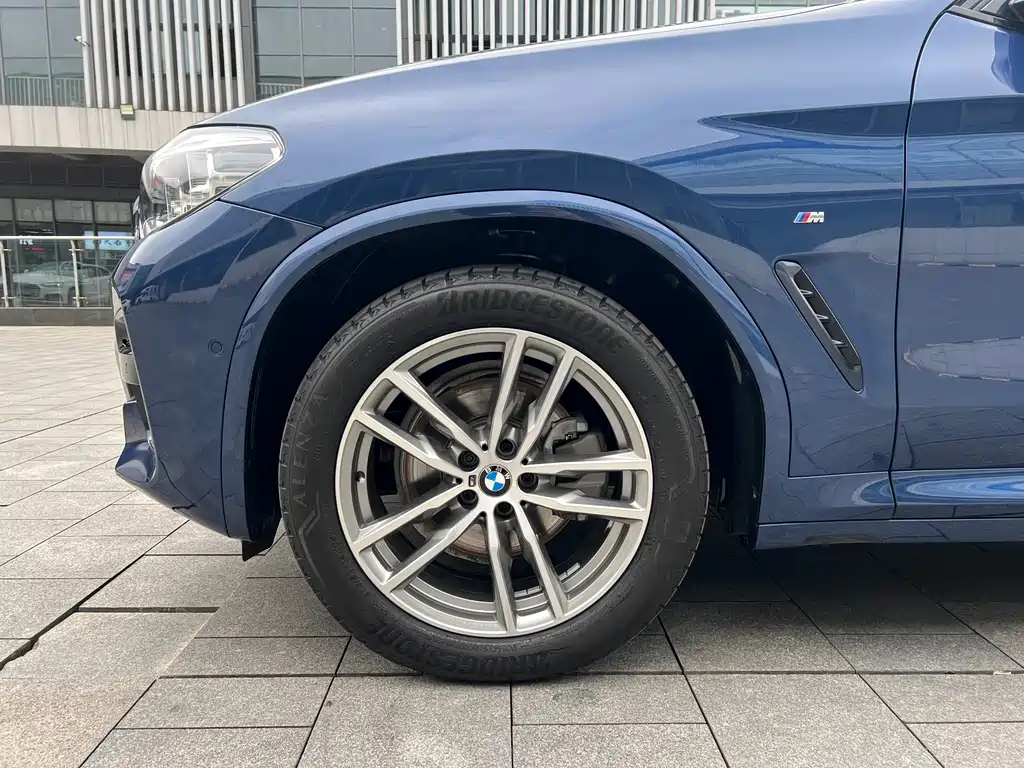 BMW X3 — фото 18