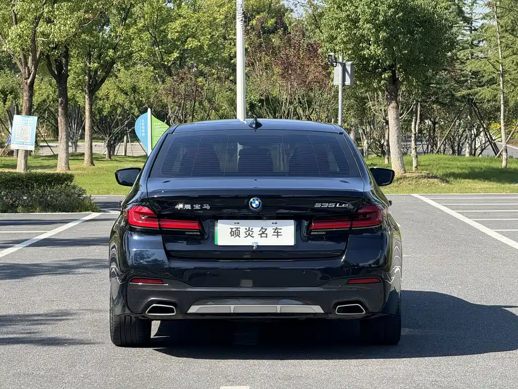 BMW 5 Series New Energy — фото 5