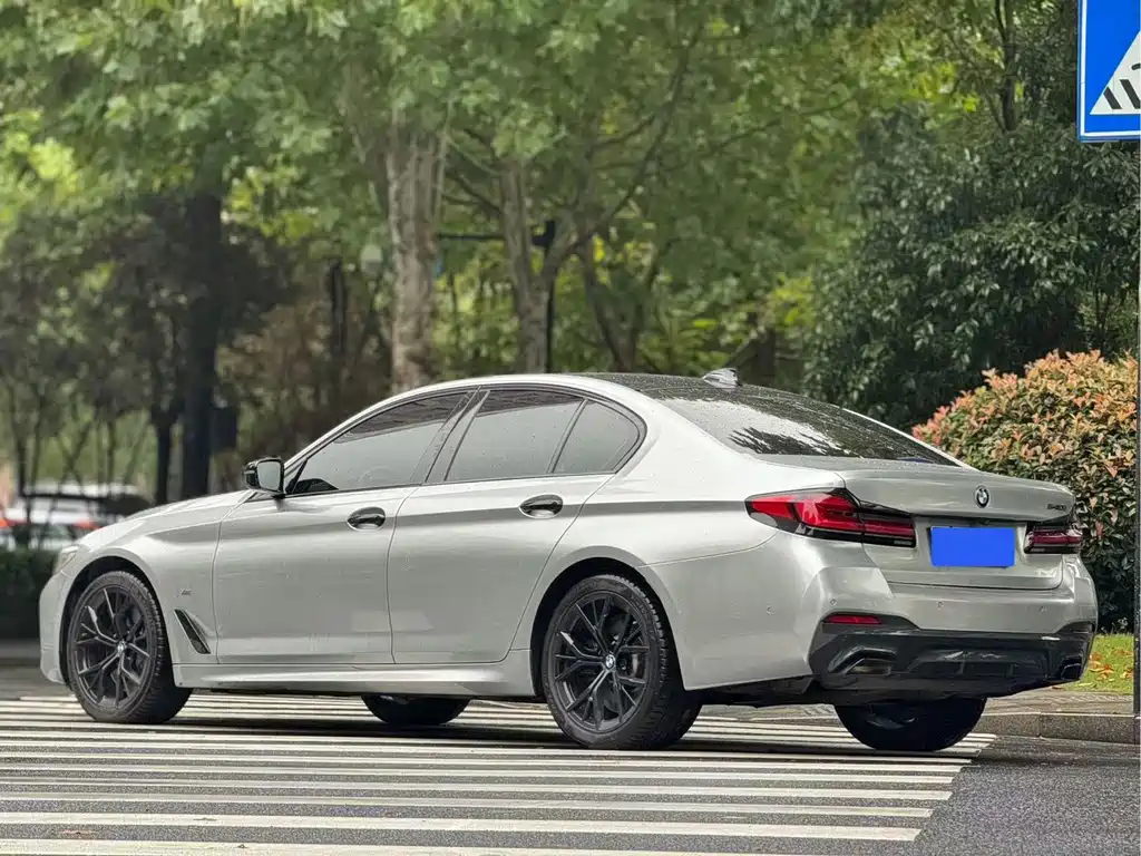 BMW 5 Series (Import) — фото 9