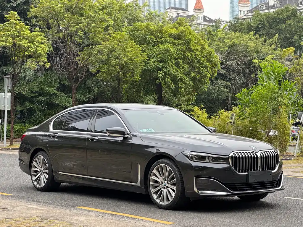 BMW 7 Series — фото 3