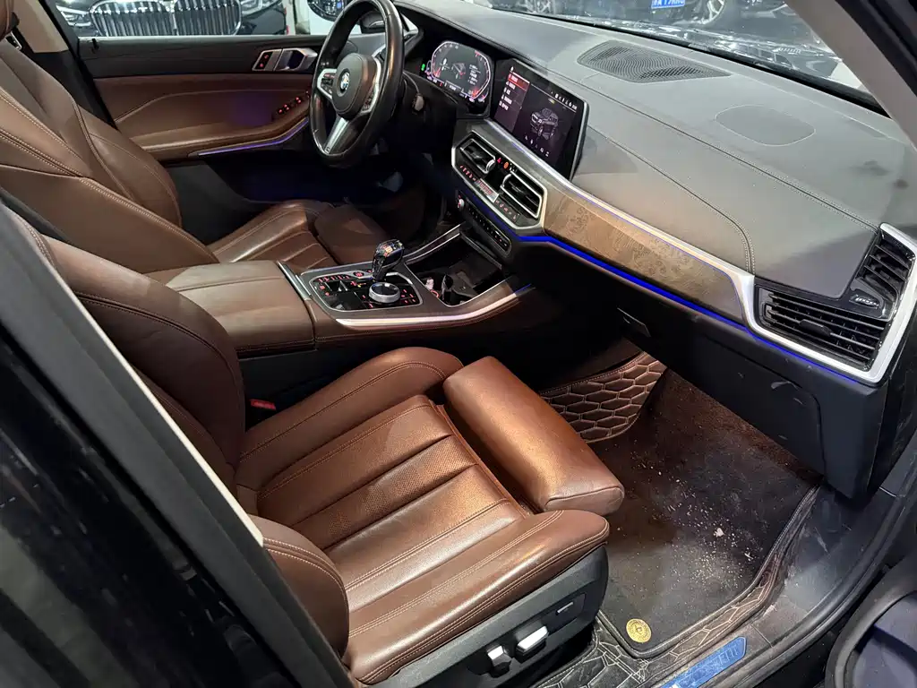 BMW X5 (Import) — фото 8