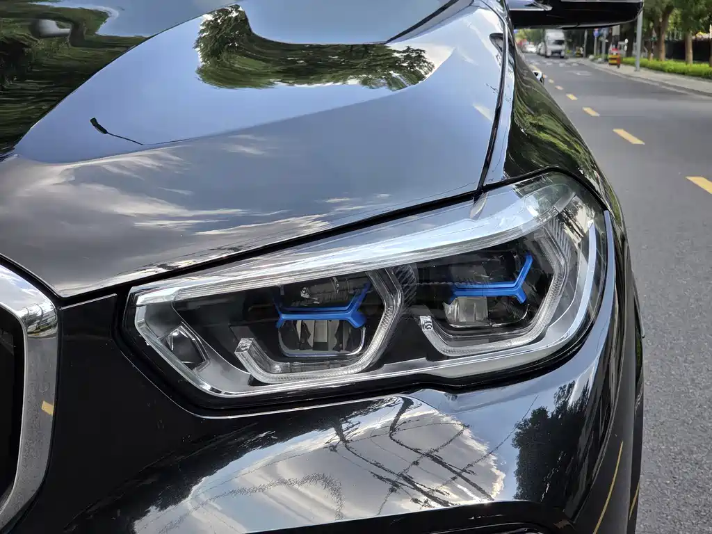 BMW X5 (Import) — фото 4