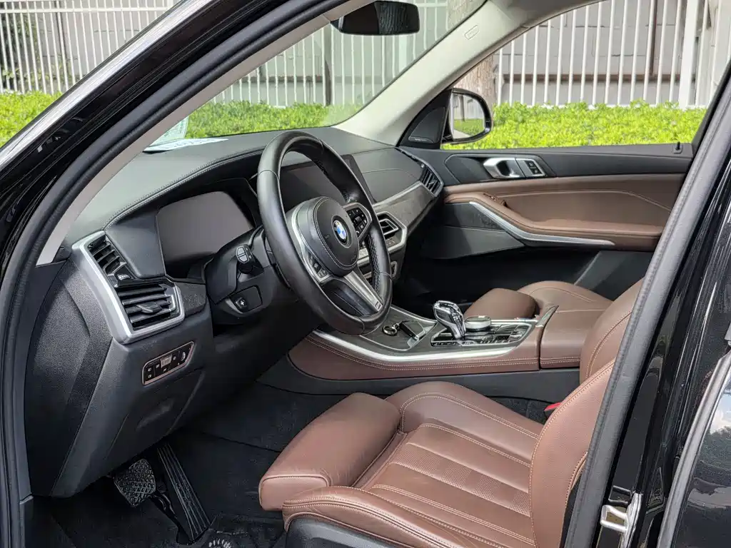 BMW X5 (Import) — фото 6